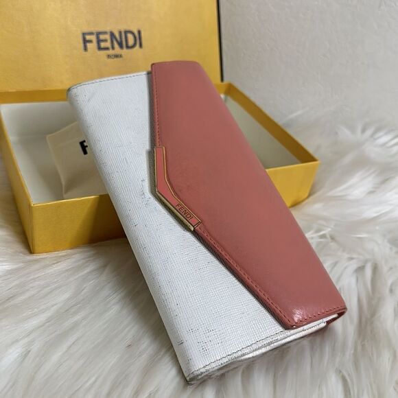 💯Authentic Fendi Long Leather Wallet🍀 - Picture 16 of 17